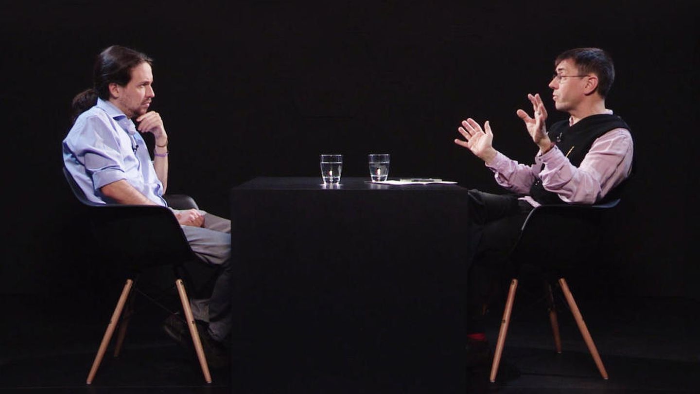 Pablo Iglesias y Juan Carlos Monedero, durante la entrevista. (La Tuerka)