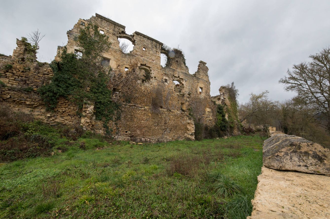 Ciertas zonas del monasterio siguen en riesgo de desplome. (D. B.)