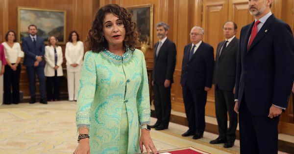 Foto:  María Jesús Montero promete su cargo como nueva ministra de Hacienda del Gobierno de Pedro Sánchez. (EFE)
