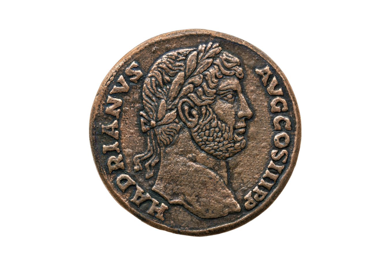 Moneda romana del emperador romano Adriano (Fuente: iStock)
