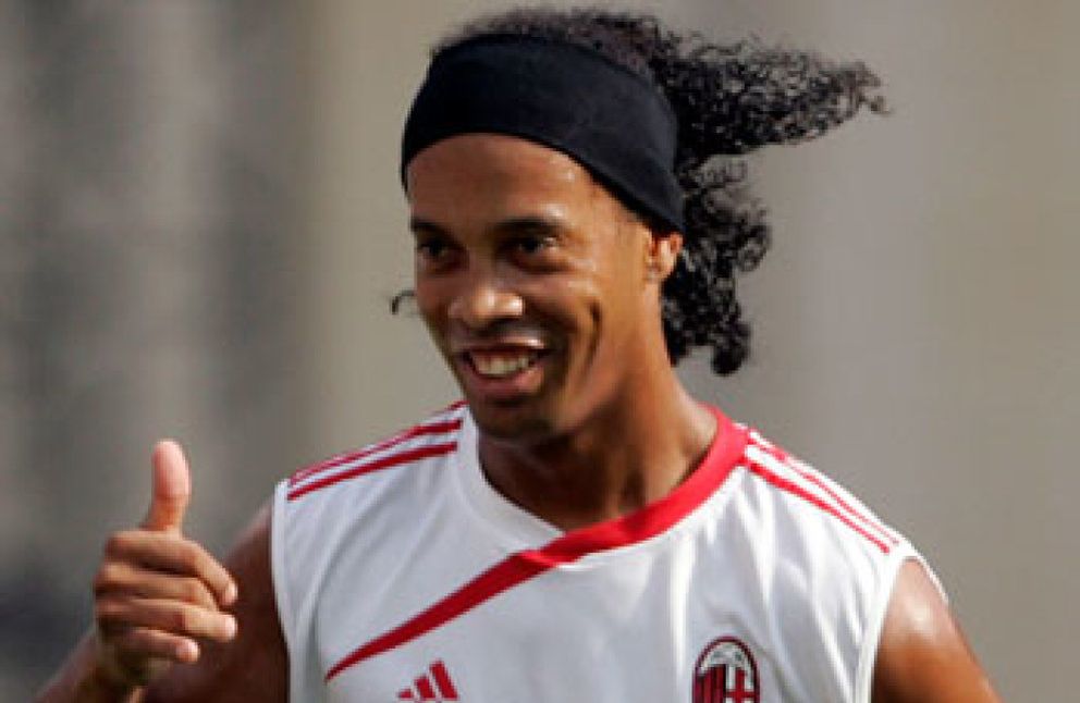 Foto: El Milán se plantea multar a Ronaldinho por sus juergas nocturnas