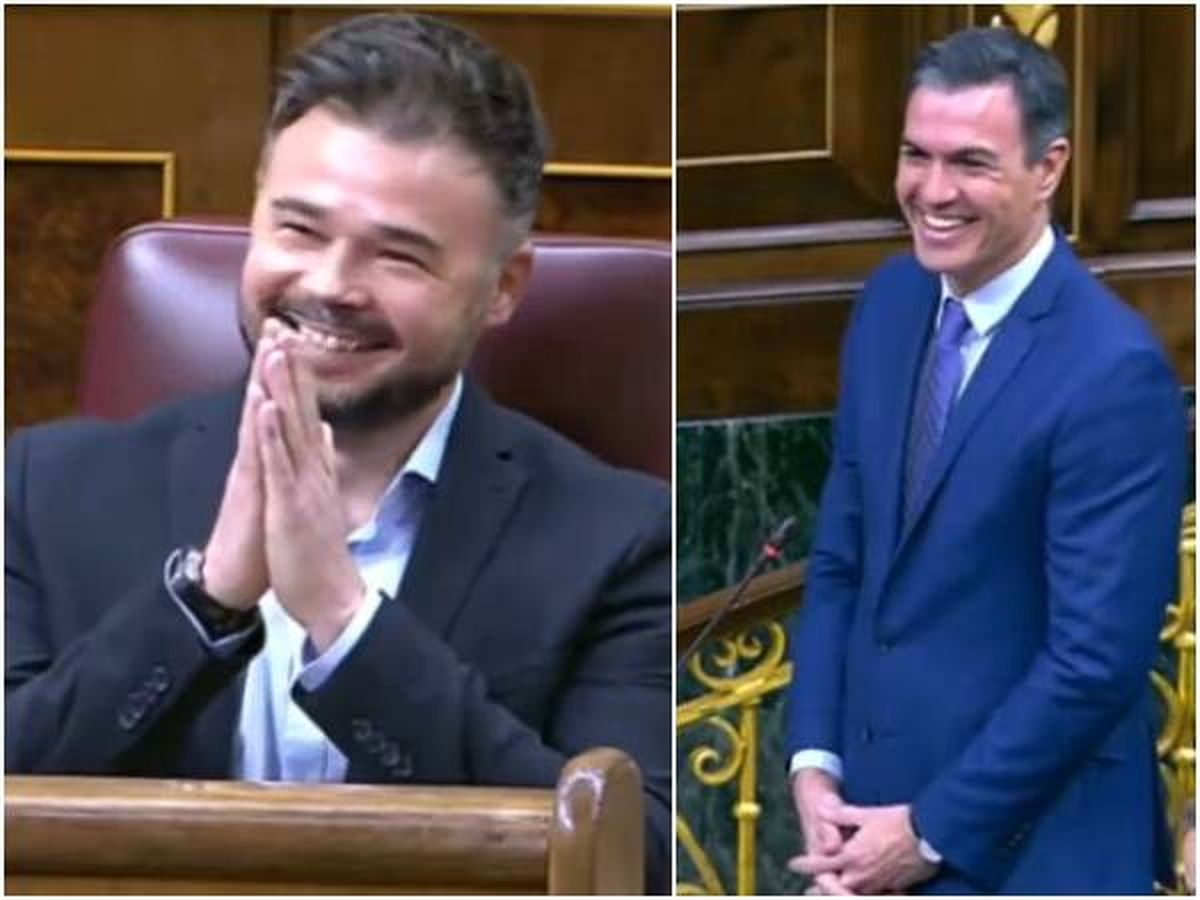 Foto: Gabriel Rufián y Pedro Sánchez se ríen en el Congreso tras el lapsus "imperdonable" del presidente.