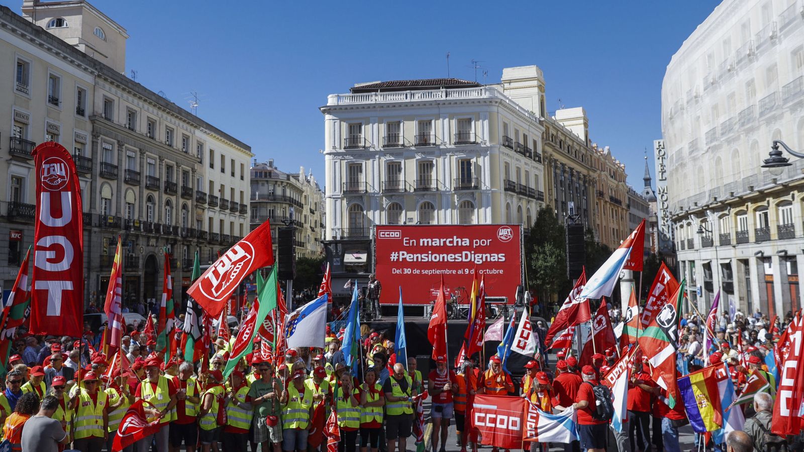 Foto: Manifestación en Madrid el pasado otoño por unas pensiones dignas. (EFE)