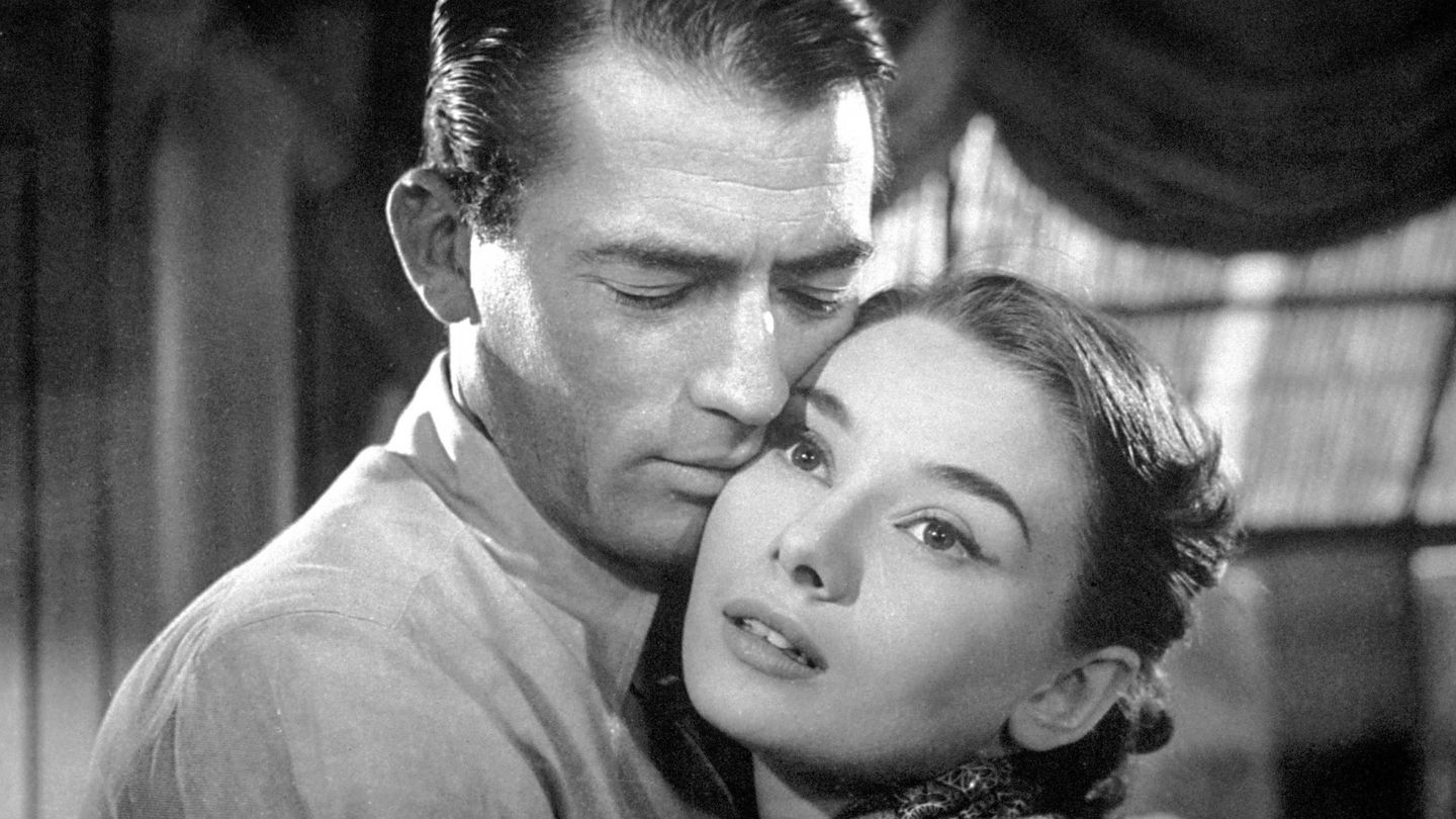 Gregory Peck y Audrey Hepburn, en 'Vacaciones en Roma'.(CP)
