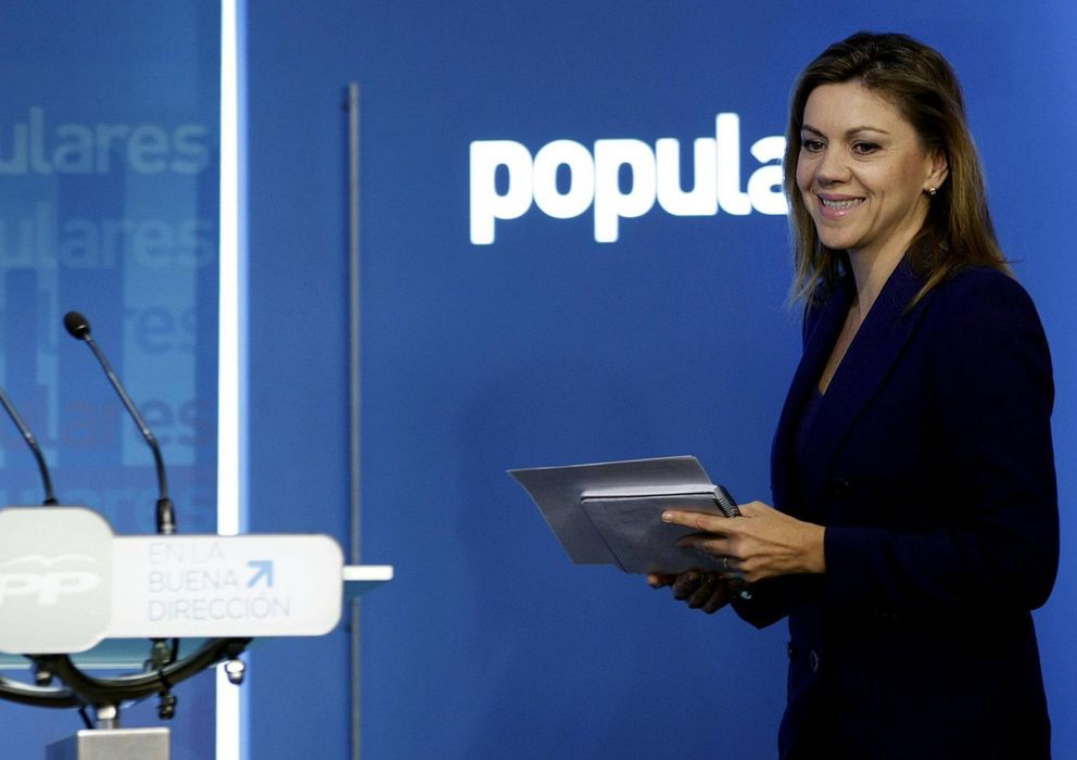 Foto: Fotografía facilitada por el PP de su secretaria general, María Dolores de Cospedal, a su llegada a la rueda de prensa. (EFE)