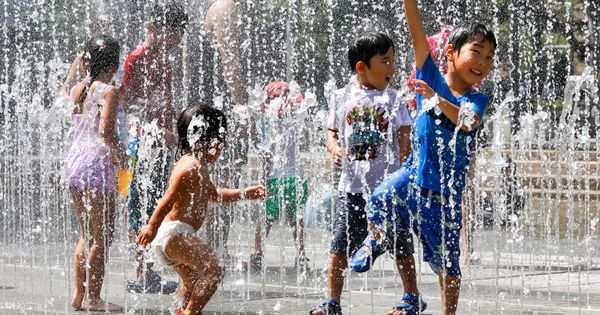 Foto: Ola de calor en japón lleva a los termómetros a temperatura récord
