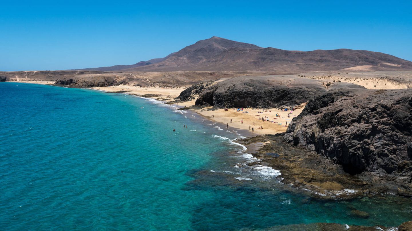Otra imagen de la playa Papagayo, en Lanzarote. (Turismo de Lanzarote)
