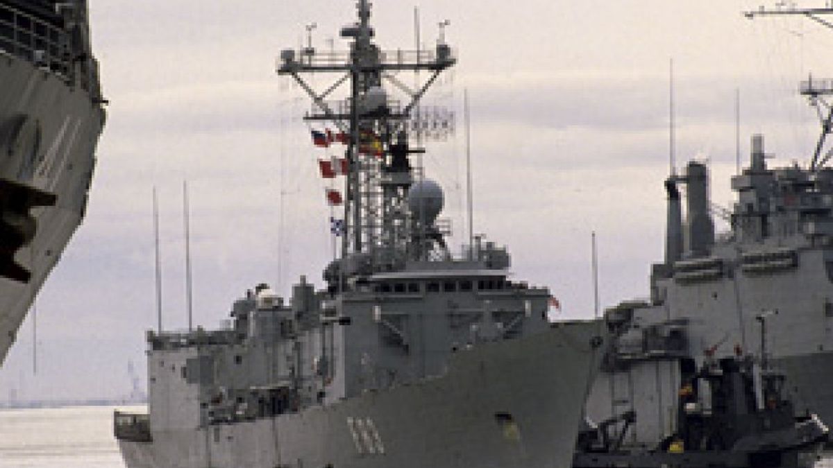 Una fragata portuguesa impide un ataque pirata contra un petrolero en Somalia
