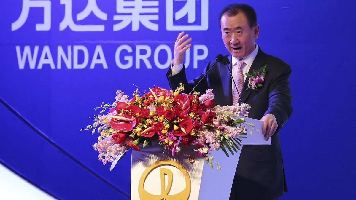 El magnate chino Wang pide audiencia con el Rey ante la ingobernabilidad de Madrid