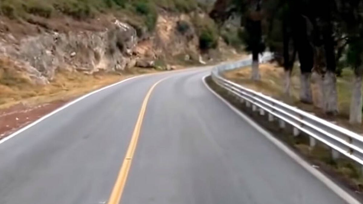 La increíble norma en una carretera de México