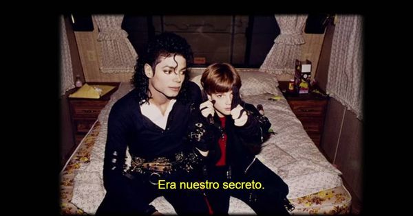 Foto: Michael Jackson y James Seifchuck a finales de los 80. (Movistar )