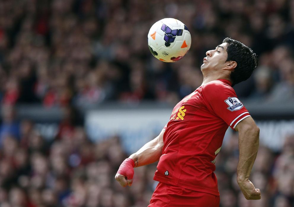 Foto: Luis Suárez fue el máximo goleador de la Premier League con 31 goles.