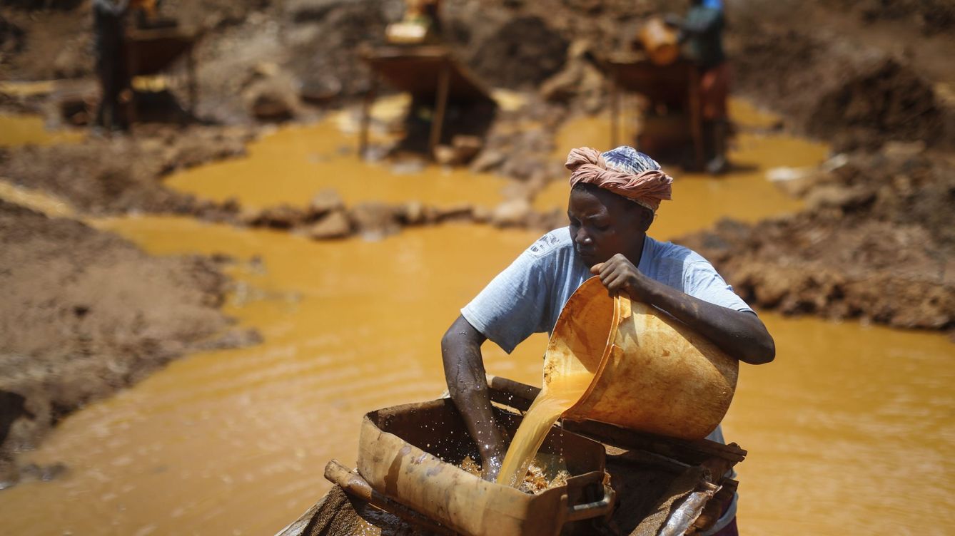 Foto: Minas de oro en Kenia. (EFE /Dai Kurokawa)