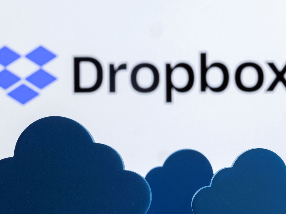 Foto: Dropbox comparte tus archivos con OpenAI: ¿cómo lo puedes evitar? (REUTERS/Dado Ruvic Illustration)