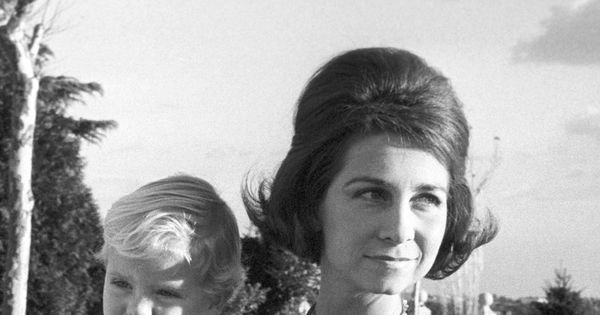 Foto: La reina Sofía y el rey Felipe en 1969. (EFE)