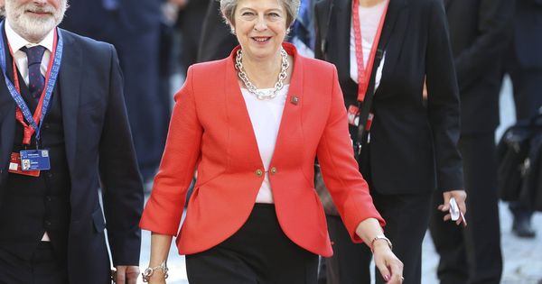 Foto: Theresa May llegando a la cumbre de líderes europeos. (Cordon)