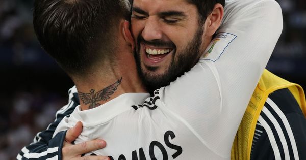 Foto: Sergio Ramos dedica su gol a Isco en la final del Mundial de Clubes. (Efe)