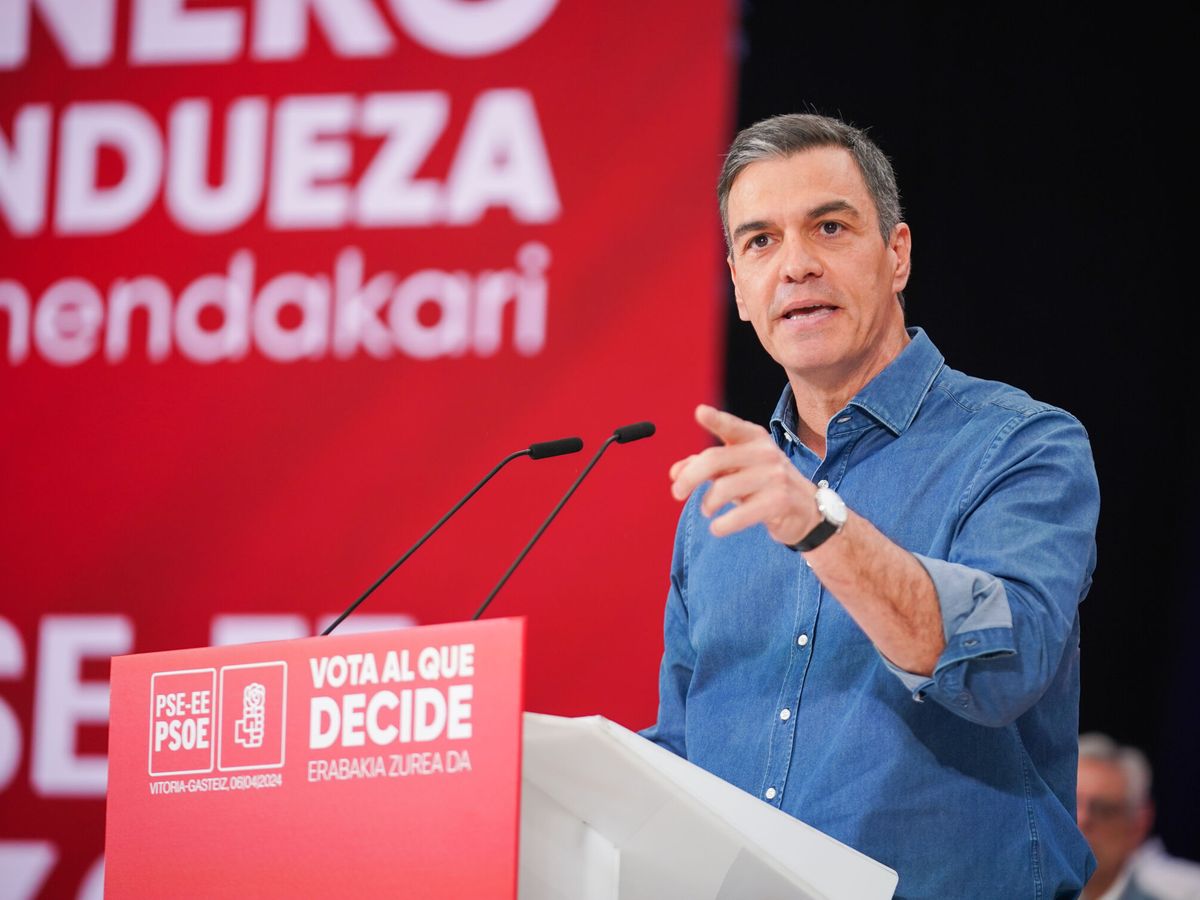 Foto: El presidente del Gobierno y líder del PSOE, Pedro Sánchez, en un acto en Vitoria por las elecciones vascas. (Europa Press/Iñaki Berasaluce)