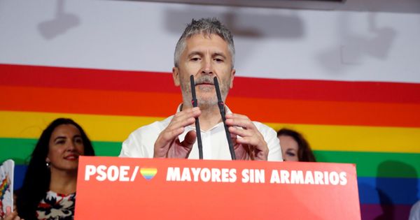Foto: Grande-Marlaska en un acto del PSOE durante el Orgullo. (EFE)