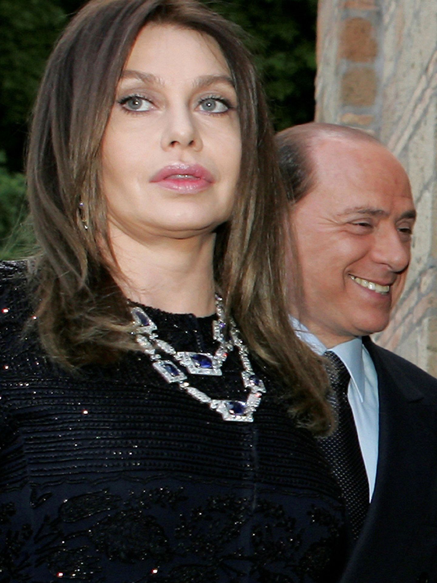 Veronica Lario y Berlusconi empezaron su relación cuando él estaba casado y ella se quedó embarazada. (Reuters/Alessandro Bianchi)