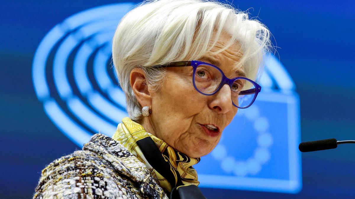 Lagarde pide a los bancos mantener el dividendo bajo el umbral conservador