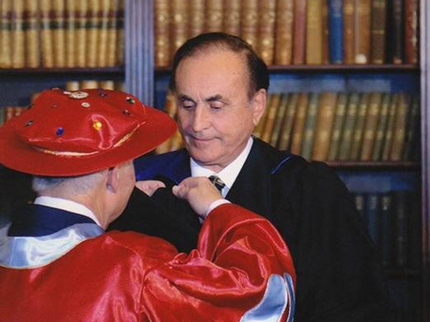 Caballé, designado doctor honoris causa por la Constantinian University de Rhode Island. (Servigroup)