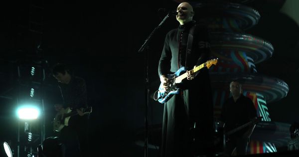Foto: El cantante de The Smashing Pumpkins, Billy Corgan, durante su concierto en Mad Cool. (EFE)