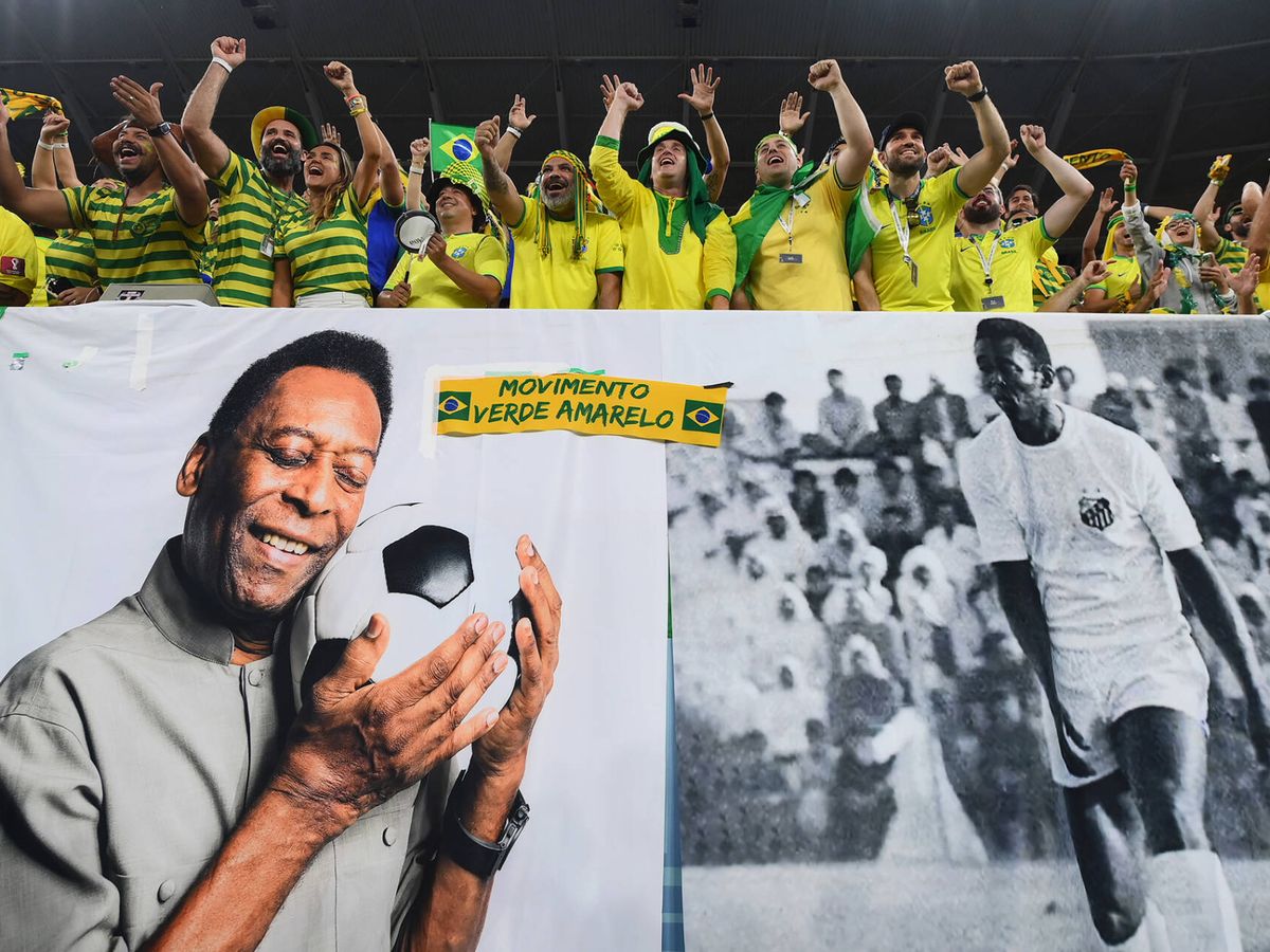 Foto: Pancartas de Pelé durante el mundial de Qatar. (Getty/Justin Setterfield)