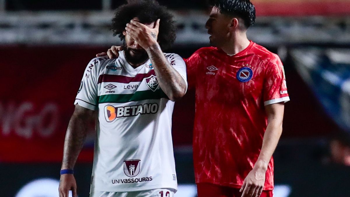 Marcelo rompe a llorar en pleno partido tras lesionar gravemente a un rival y ser expulsado