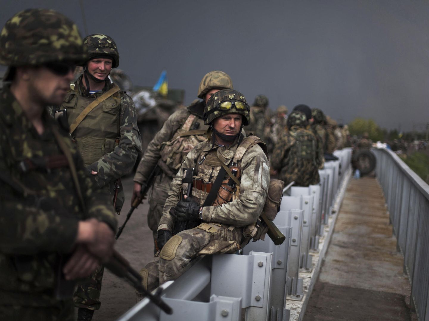 Militares del Ejército ucraniano en las inmediaciones de Odesa, en el este del país (Reuters).