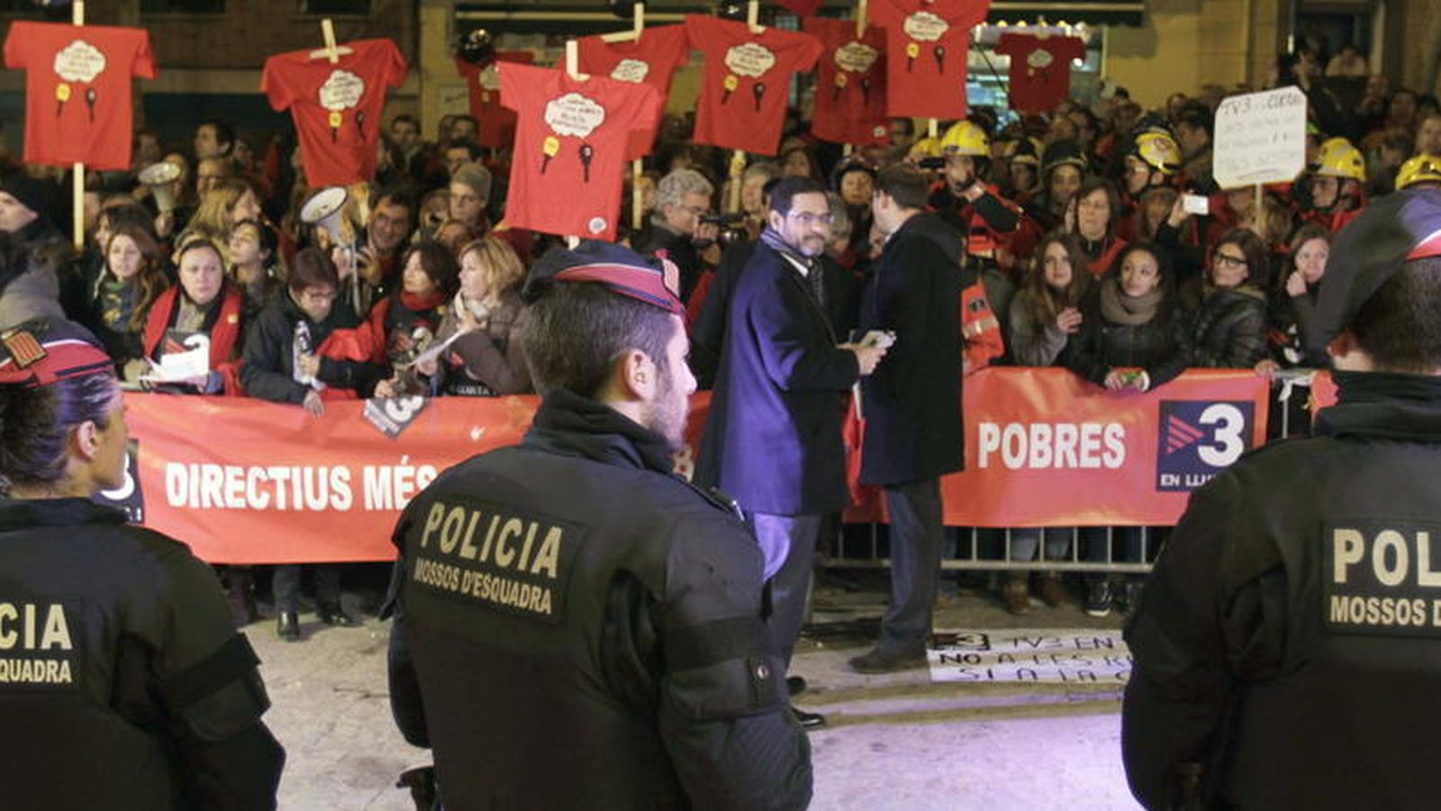 Foto: Protestas de trabajadores de la televisión pública TV3 en una foto de archivo. (EFE)
