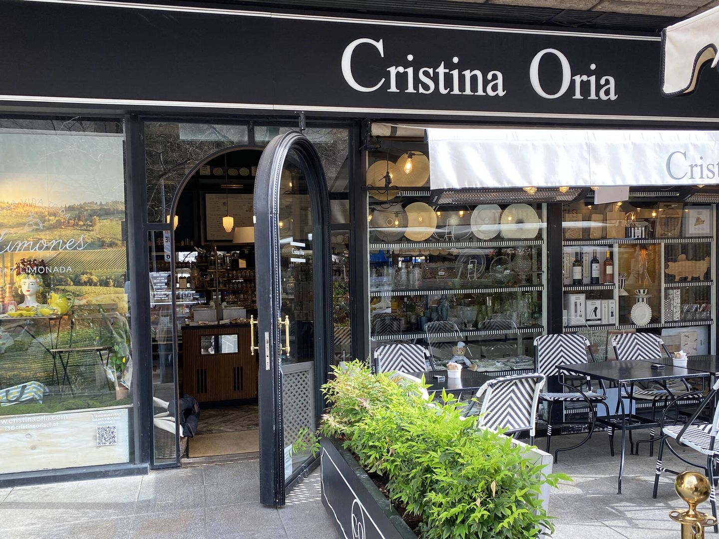Fachada de la tienda de Cristina Oria en Ortega y Gasset, 29. (Rafael Ansón)