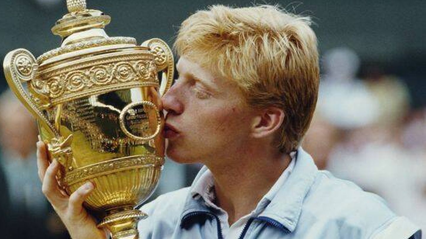  Boris Becker, ganando Wimbledon en 1985. (Getty/Steve Powell)