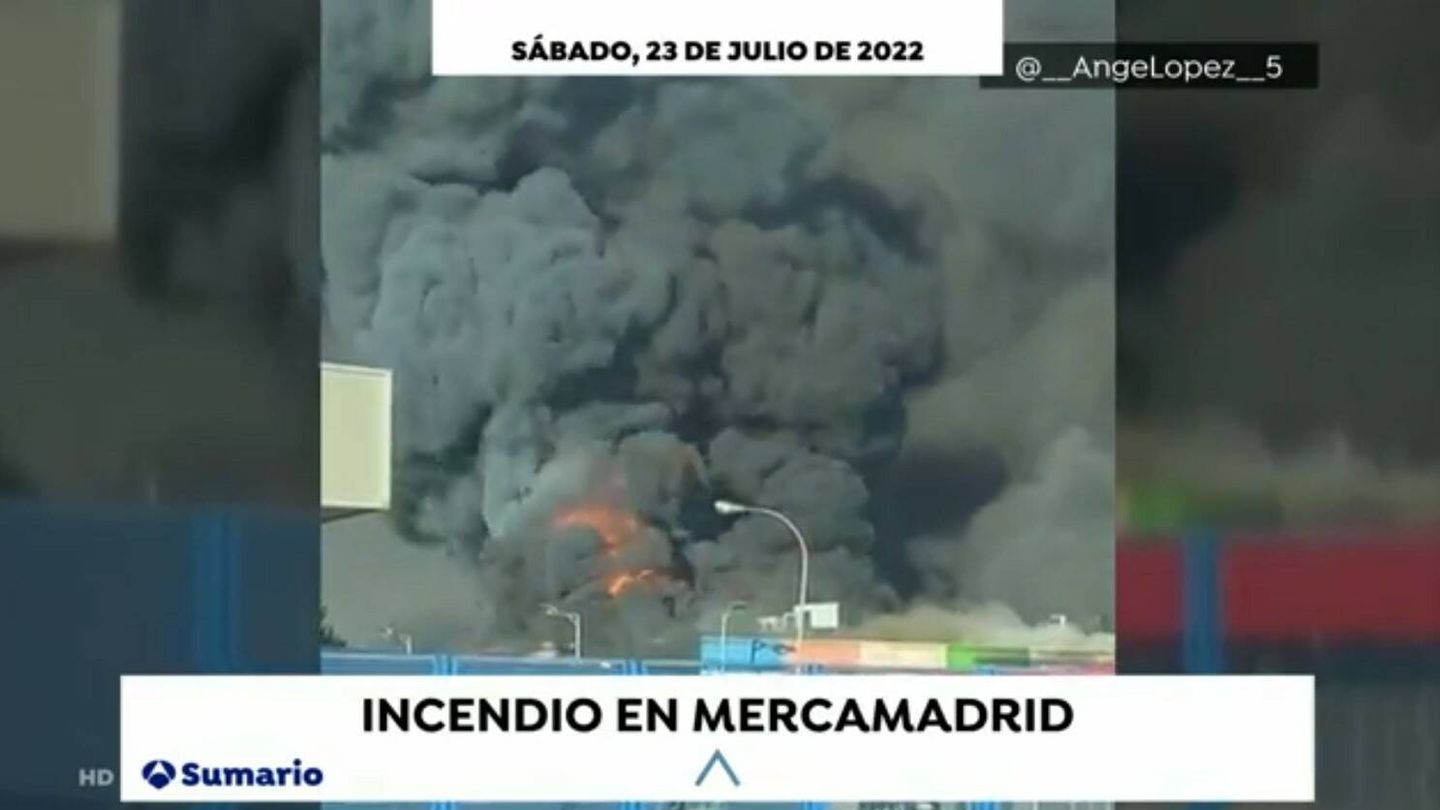 'Antena 3 Noticias' informa sobre el incendio en Mercamadrid. (Antena 3)