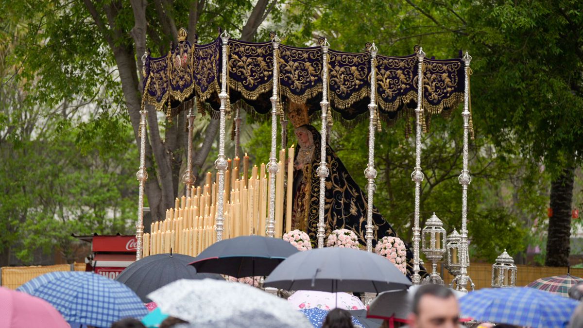 Las procesiones canceladas este Viernes Santo en Sevilla, Málaga y Madrid por culpa de la persistente lluvia