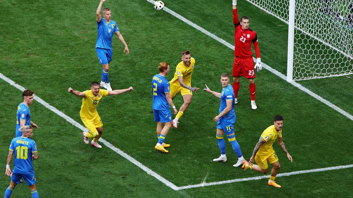 Rumanía se ceba en el peor día de Lunin con una goleada impactante ante Ucrania (3-0)