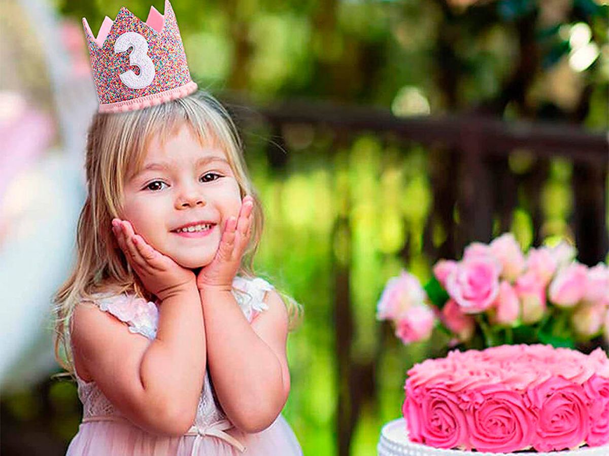 Foto: Una madre prohibe comer tarta a una niña que no estaba invitada a un cumpleaños en el parque: "No son tus amigos" (Pixabay)