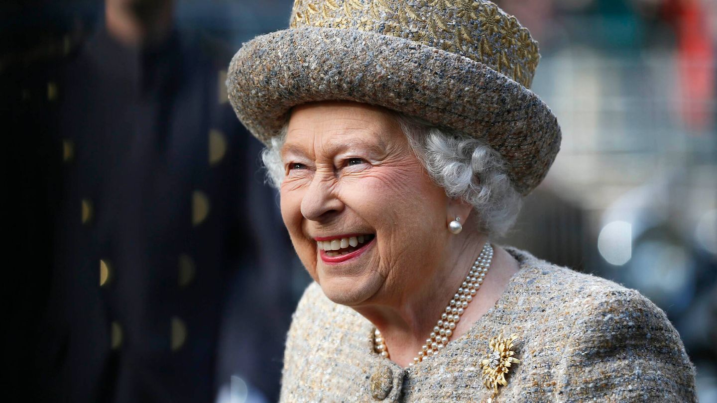 La reina Isabel II, durante una ceremonia en 2014. (Getty/WPA Pool/Stefan Wermuth)
