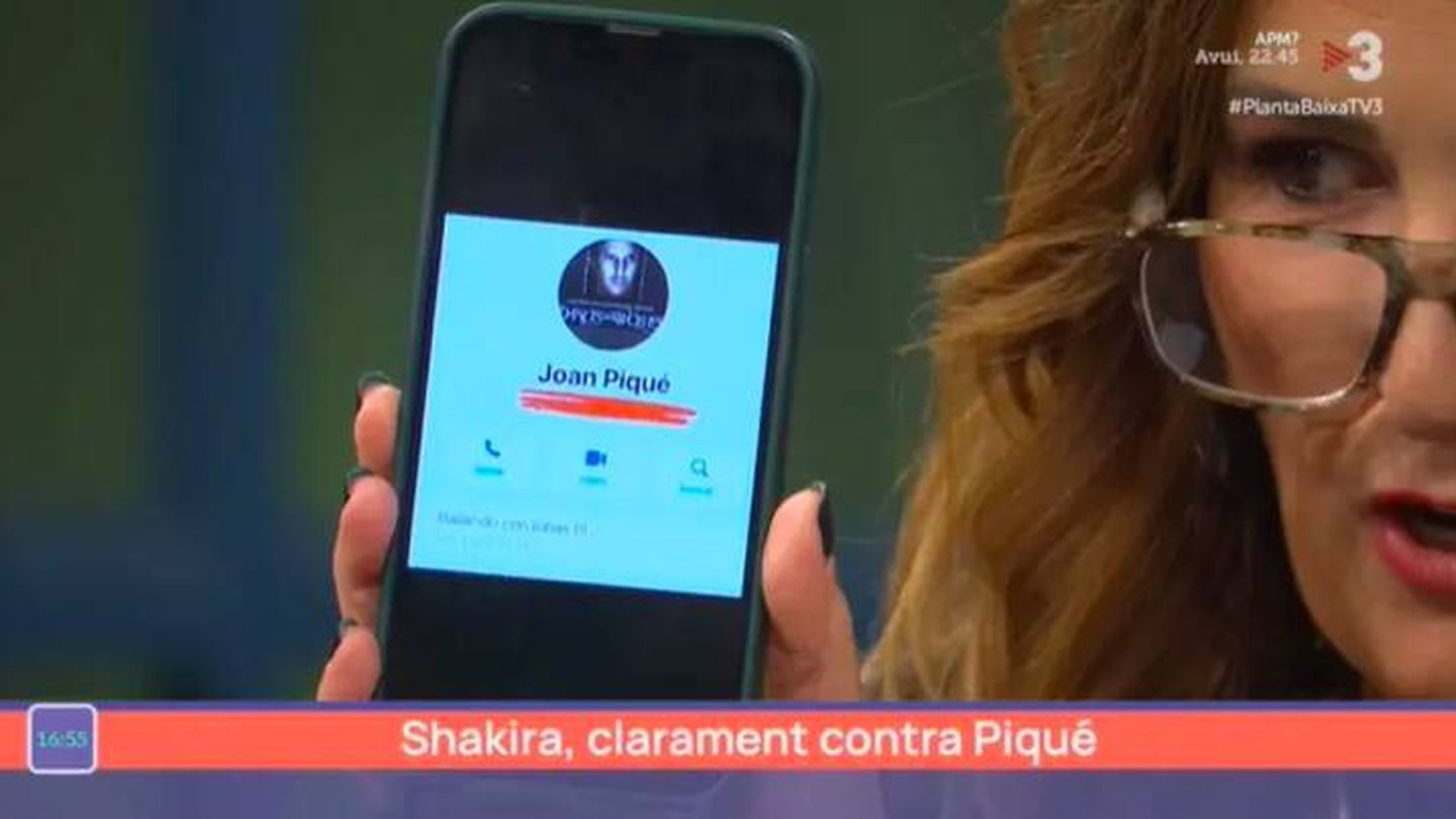 Laura Fa muestra el WhatsApp del padre de Gerard Piqué. (TV3)