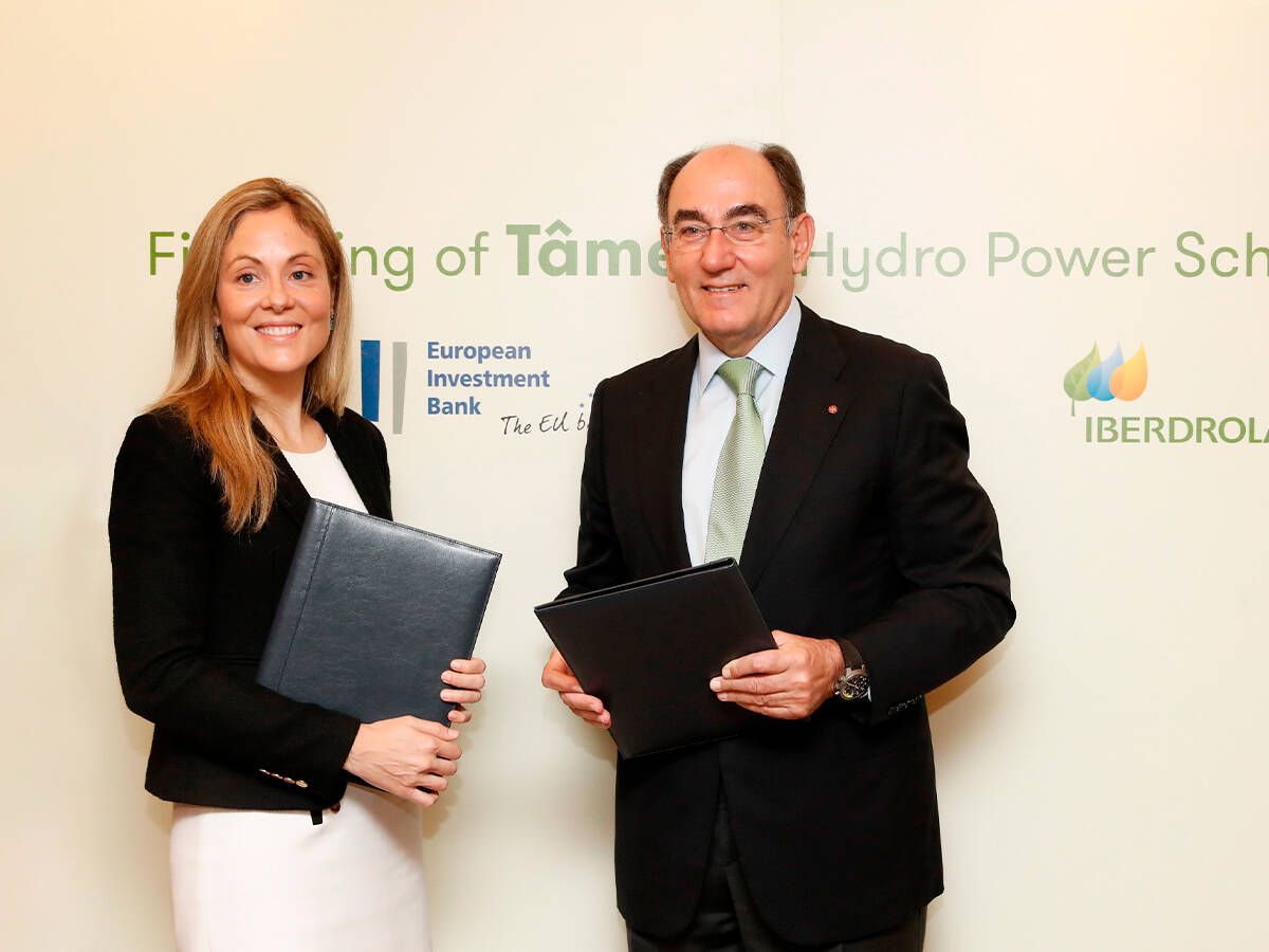 Foto: La exvicepresidenta del BEI Emma Navarro y el presidente de Iberdrola, Ignacio Sánchez Galán. (Iberdrola)