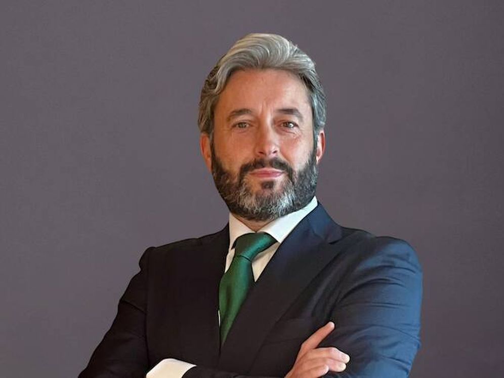 Acacia Inversión ficha en Banco Santander a su nuevo director comercial