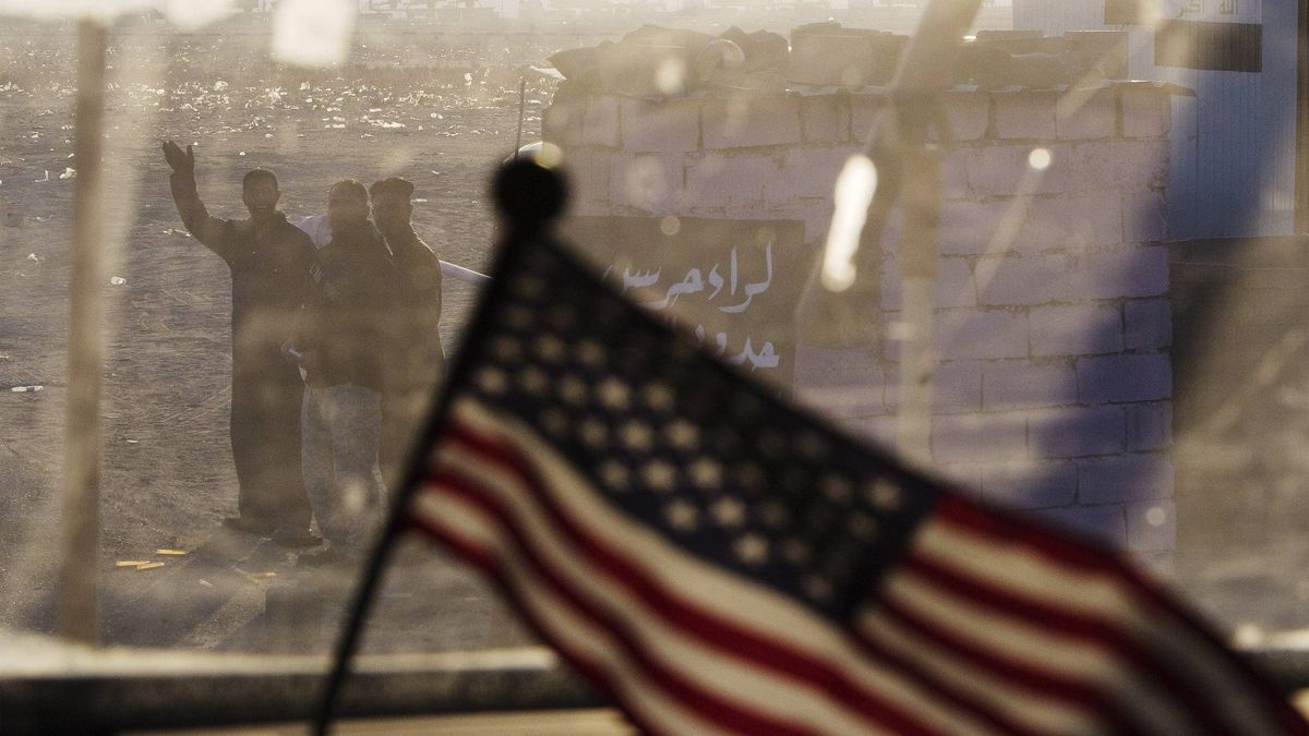 Lanzan dos cohetes cerca de la Embajada de EEUU en Irak