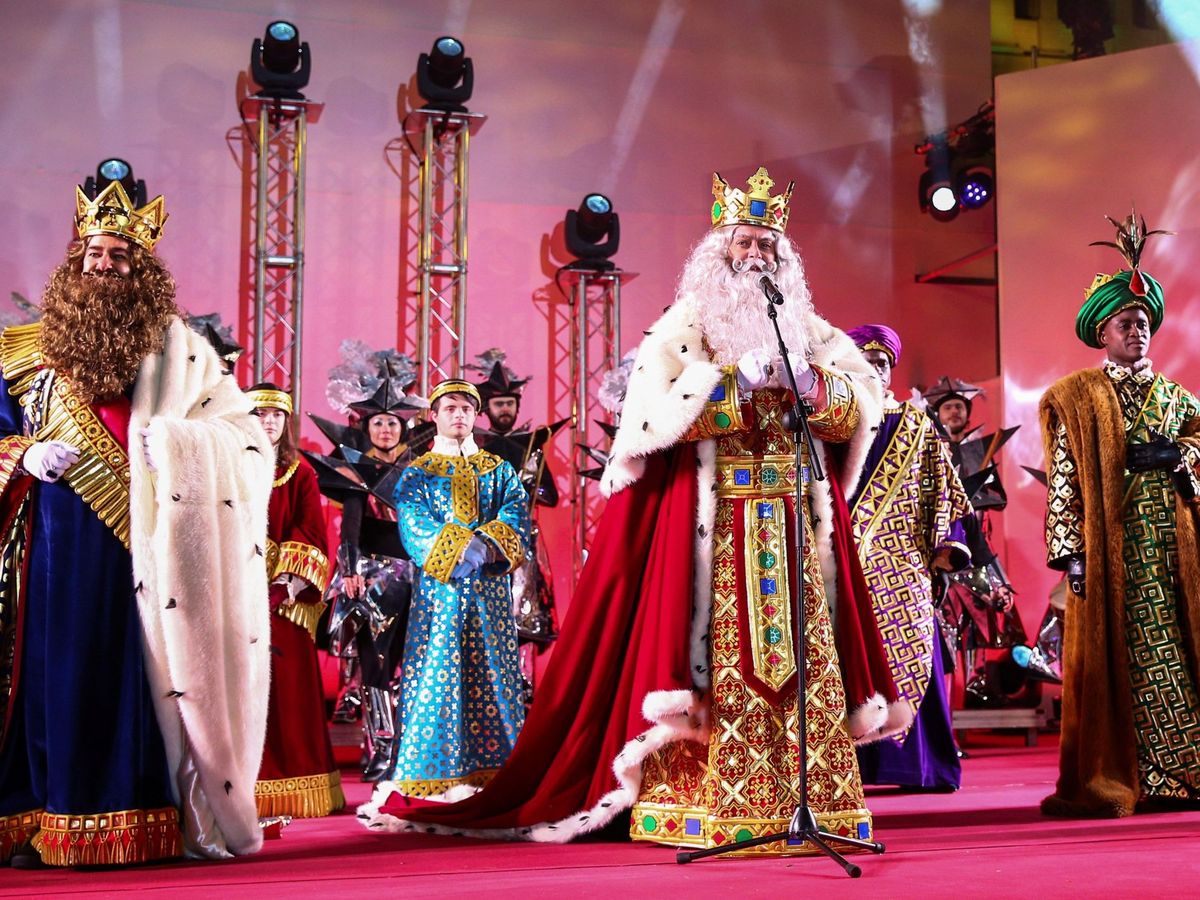 Foto: Discurso de los Reyes Magos en Madrid al finalizar la cabalgata. (EFE/Jiménez)
