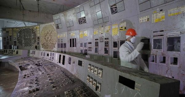 Foto: Imagen de la sala de control del Reactor 4 de Chernóbil que, desde ahora, será destino turístico. (EPA)
