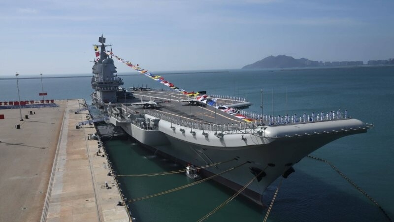 Foto de China va a probar su gran portaaviones, y no solo es una amenaza para EEUU