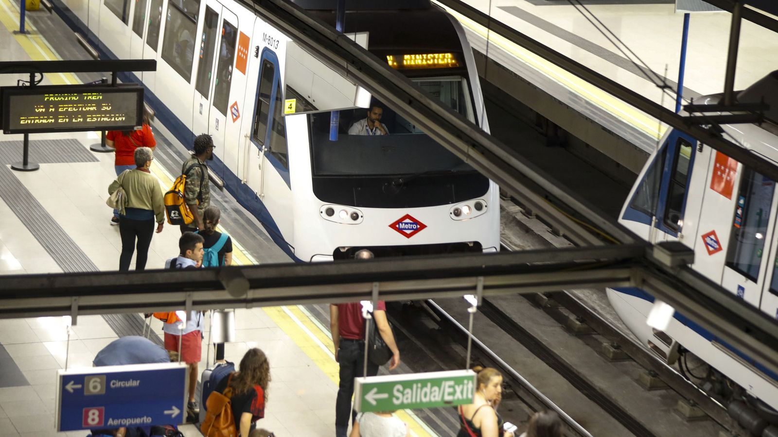 Foto: La Línea 5 de Metro de Madrid echa el cierre por obras. (EFE)
