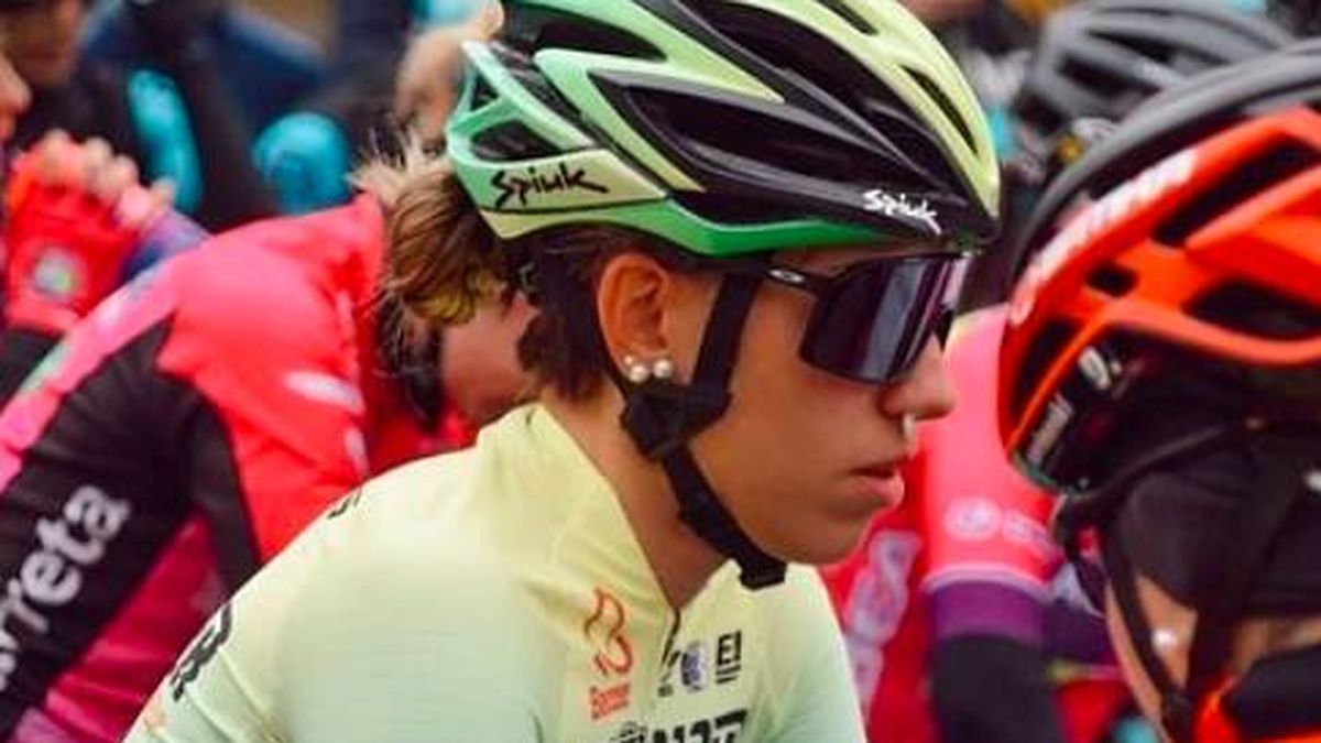 Duelo por la muerte de la joven ciclista Estela Domínguez