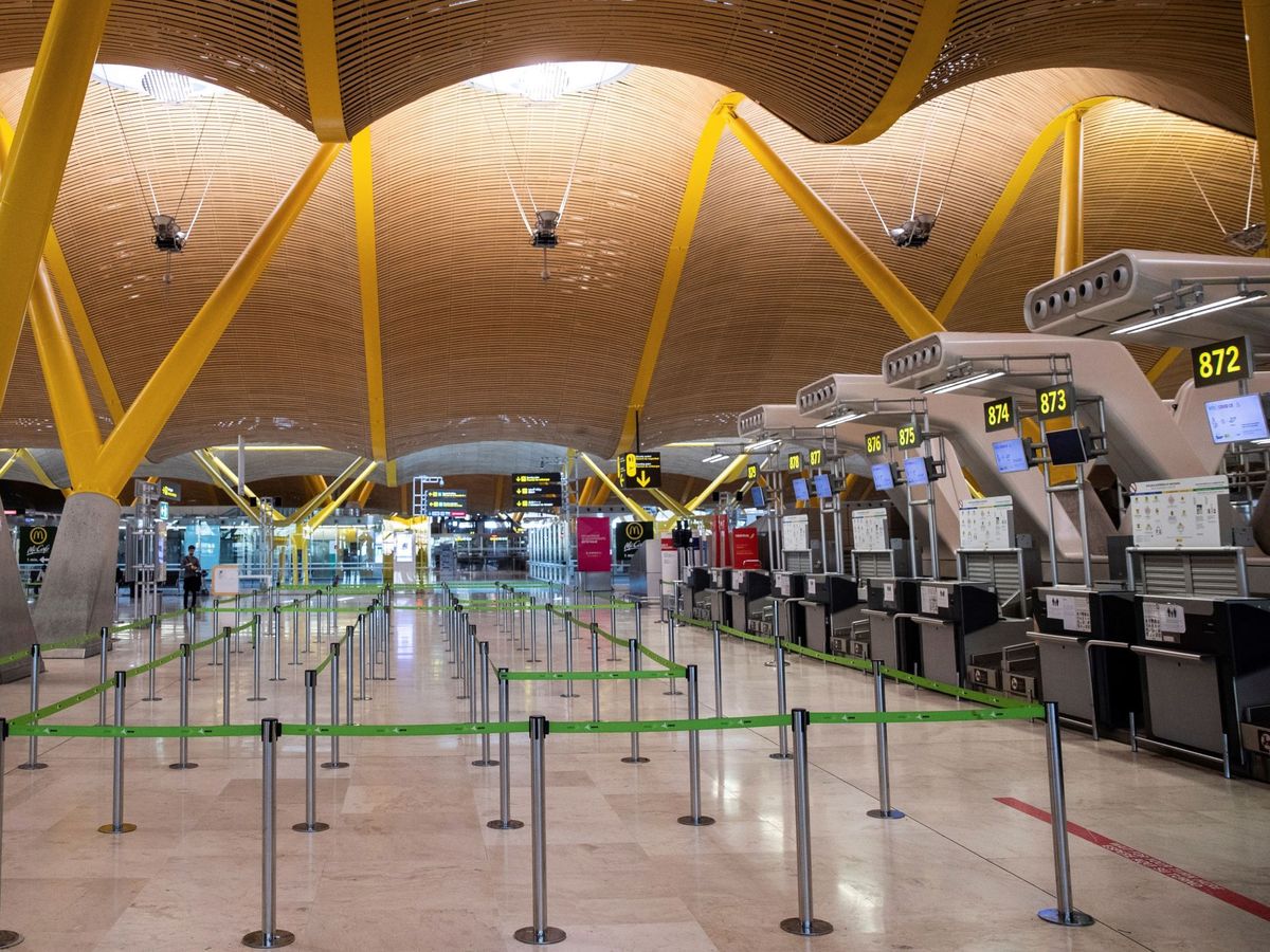 Foto: Interior del aeropuerto Adolfo Suárez-Madrid-Barajas. (EFE)