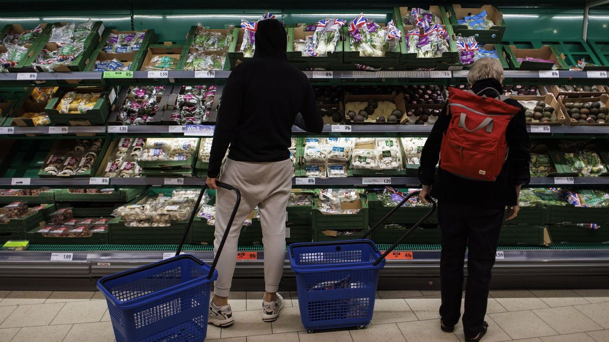 Horario de los supermercados en el festivo del 12 de octubre: ¿abren Mercadona, Carrefour o Lidl?