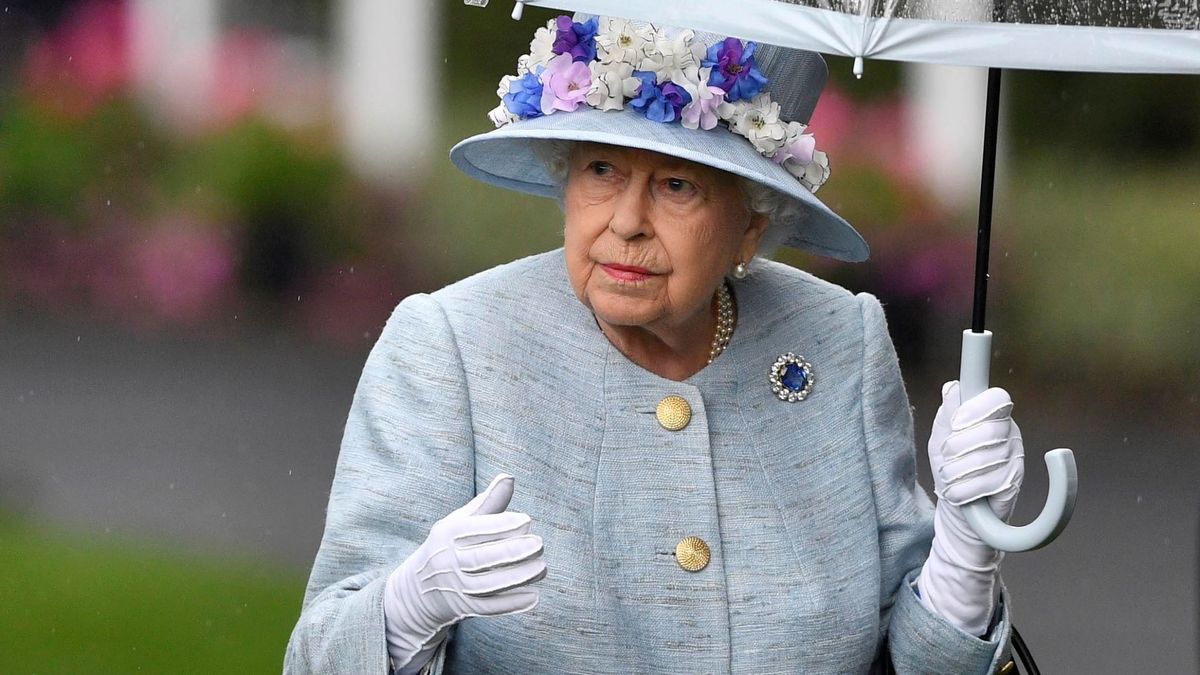 Un reinado sin agenda pública: ¿debe Isabel II pasar el testigo?
